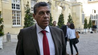 Xavier Beulin, à la sortie de la réunion sur le plan de consolidation et de refinancement de l'Agriculture, présidée par Manuel Valls, le 4 octobre 2016. © Cédric Faimali/GFA Xavier Beulin, à la sortie de la réunion sur le plan de consolidation et de refinancement de l'Agriculture, présidée par Manuel Valls, le 4 octobre 2016. © Cédric Faimali/GFA