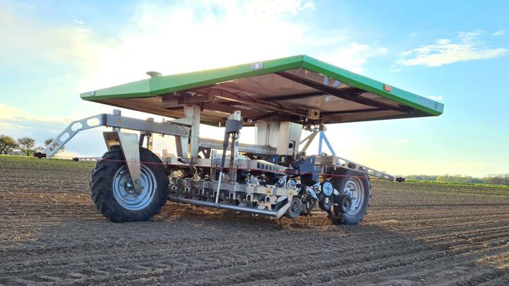 « Je me suis équipé d’un exosquelette pour traire »