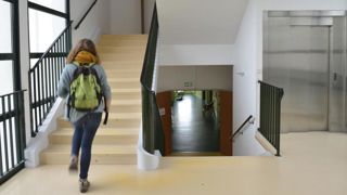 Tous les lycées ne rouvriront pas le 2 juin Tous les lycées ne rouvriront pas le 2 juin