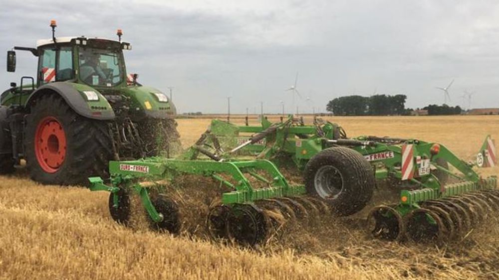 Un déchaumeur à disques indépendants pour sols durs