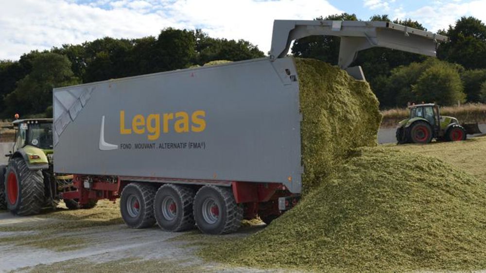 Une remorque à fond mouvant