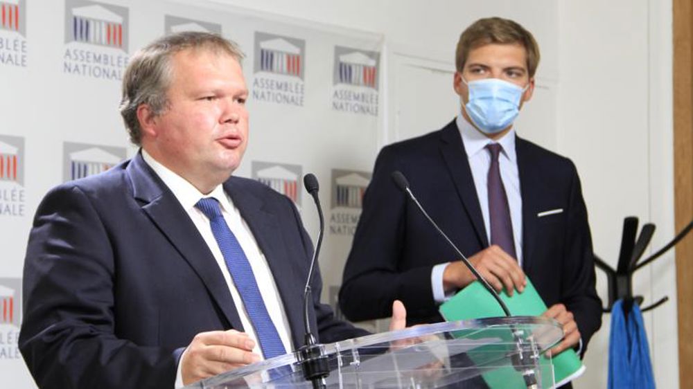 « Gérald Darmanin sème la confusion dans le débat »