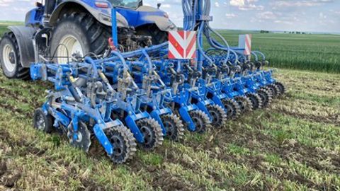 Carré : le strip-till Inro passe au modèle II Carré : le strip-till Inro passe au modèle II