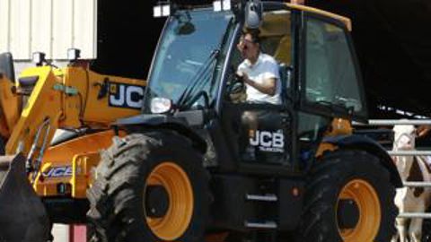 Visite virtuelle de la cabine du JCB 541.70 AgriPro Visite virtuelle de la cabine du JCB 541.70 AgriPro