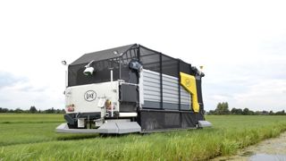 Les robots d’alimentation sortent des rails Les robots d’alimentation sortent des rails