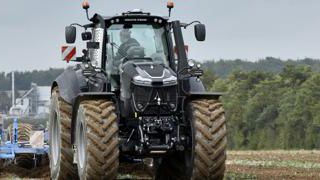 Deutz-Fahr 9340 TTV, un beau gosse avec sa part de mystère Deutz-Fahr 9340 TTV, un beau gosse avec sa part de mystère
