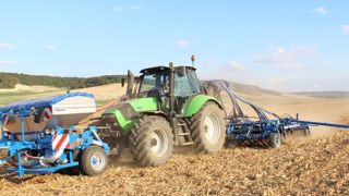 Le Penterra se transforme en semoir à dents Le Penterra se transforme en semoir à dents