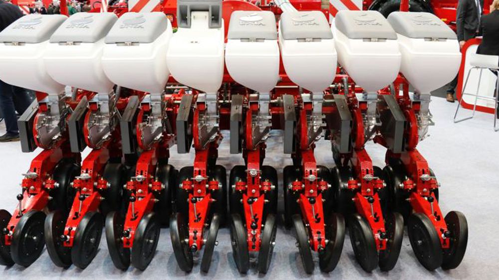 Une trémie frontale pour la polyvalence