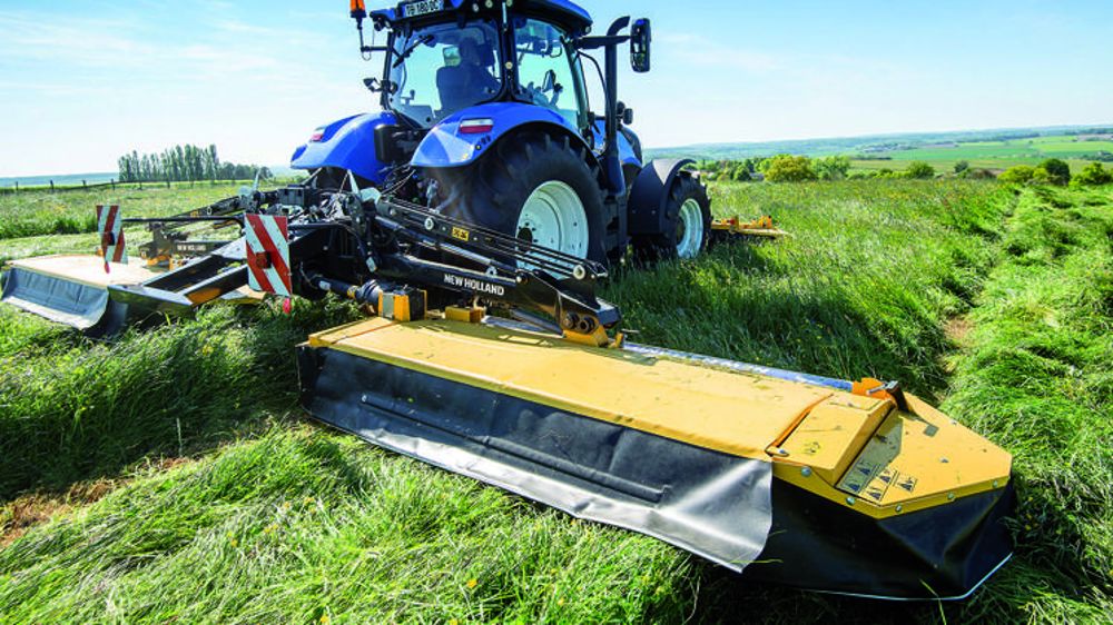 Des faucheuses triples au catalogue