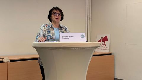 « Il est possible de produire plus mais mieux » pour Christiane Lambert « Il est possible de produire plus mais mieux » pour Christiane Lambert
