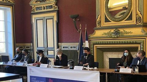 « Pas d’autre solution à terme » que le vaccin contre la grippe aviaire « Pas d’autre solution à terme » que le vaccin contre la grippe aviaire
