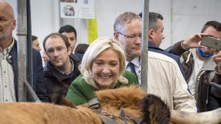 Marine Le Pen veut donner la priorité aux produits français Marine Le Pen veut donner la priorité aux produits français
