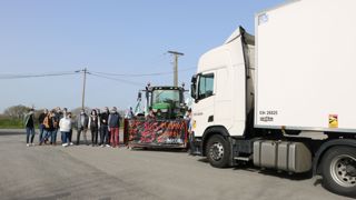 Les producteurs d’œufs bloquent les livraisons des supermarchés Les producteurs d’œufs bloquent les livraisons des supermarchés