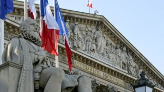 Les députés disent non à la viande cellulaire dans les cantines Les députés disent non à la viande cellulaire dans les cantines