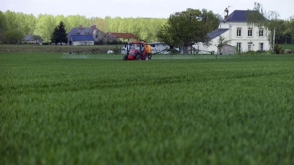 Rappel de l’Anses sur les distances pour protéger les riverains