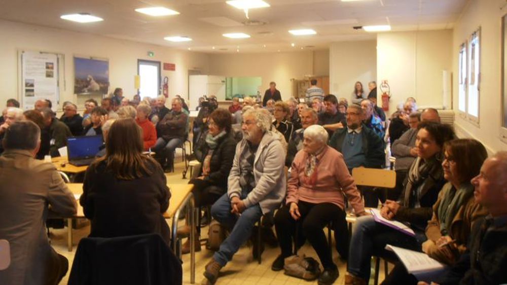 Ils contestent le calcul du nombre de loups