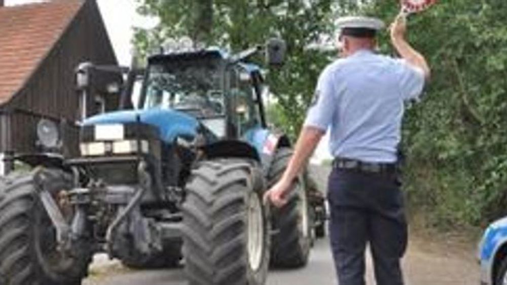 Il n’ira plus à l’école en tracteur