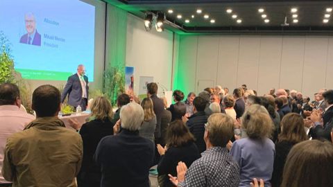 Mikaël Mercier, président sortant de Val’hor, a reçu une standing ovation méritée, après avoir passé une large partie de son mandat à gérer la crise sanitaire. © N. Louis