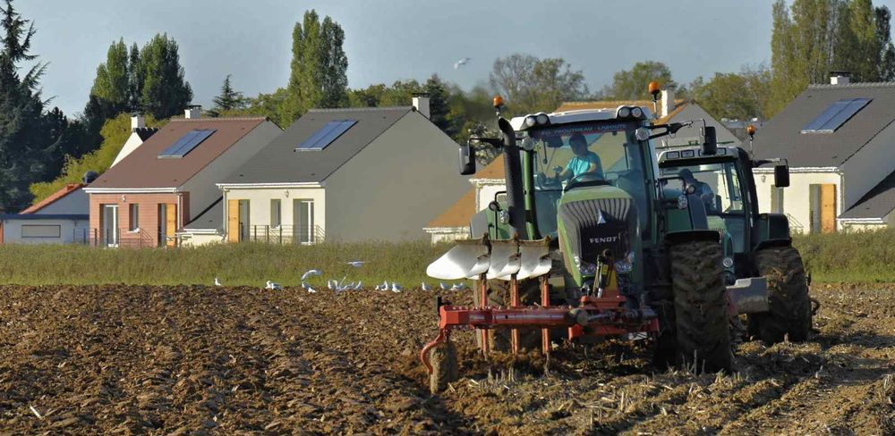 Une zone de protection naturelle, agricole et forestière a été délimitée sur le plateau de Saclay, au sud-ouest de l'Ile-de-France.