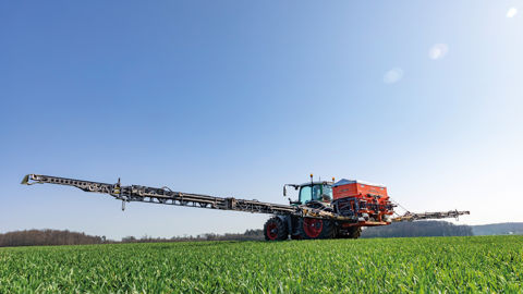 Kuhn : Aero 32.1, le retour de l'épandeur d'engrais pneumatique DPS 12 Kuhn : Aero 32.1, le retour de l'épandeur d'engrais pneumatique DPS 12