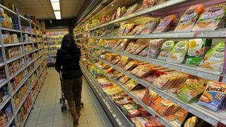 Quatre enseignes de la grande distribution ont reçu des injonctions de la DGCCRF à respecter la loi sur les "pénalités logistiques". Quatre enseignes de la grande distribution ont reçu des injonctions de la DGCCRF à respecter la loi sur les "pénalités logistiques".