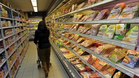 Quatre enseignes de la grande distribution ont reçu des injonctions de la DGCCRF à respecter la loi sur les "pénalités logistiques". Quatre enseignes de la grande distribution ont reçu des injonctions de la DGCCRF à respecter la loi sur les "pénalités logistiques".