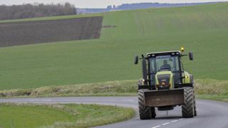 Selon la MSA, 31 % des producteurs céréaliers, 25 % des polyculteurs-éleveurs et 17 % des éleveurs laitiers sont en déficit en 2016. © Cédric Faimali/GFA Selon la MSA, 31 % des producteurs céréaliers, 25 % des polyculteurs-éleveurs et 17 % des éleveurs laitiers sont en déficit en 2016. © Cédric Faimali/GFA