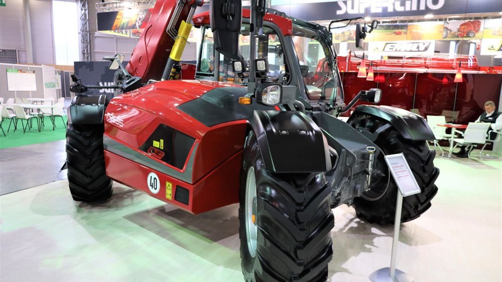 Un chariot télescopique Weidemann de 9,5 m de hauteur de levage