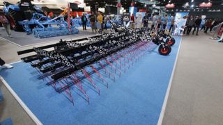 Lemken présente une gamme de herses étrilles de précision. Lemken présente une gamme de herses étrilles de précision.