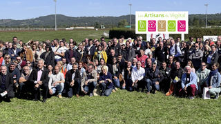 Plus de cent entreprises adhérentes au réseau HPF-Les Artisans du végétal étaient représentées lors de l’AG 2022 à Saint-Galmier (42), soit 250 participants. Plus de cent entreprises adhérentes au réseau HPF-Les Artisans du végétal étaient représentées lors de l’AG 2022 à Saint-Galmier (42), soit 250 participants.