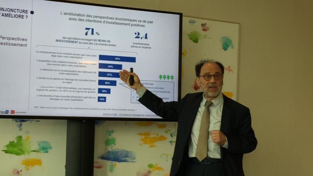 71 % des agriculteurs interrogés par le groupe Banque populaire Caisse d’épargne envisagent au moins un investissement dans les deux prochaines années. © M. Salset/GFA