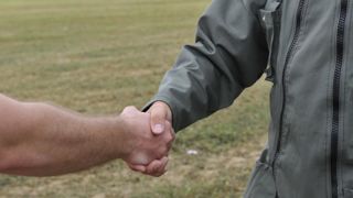 À défaut d’être refusée ou accepté, la cession de parts pourra être conditionnée à des mesures compensatoires au profit d’un agriculteur qui s’installe où se consolide, selon la proposition de loi votée le 26 mai 2012 à l’Assemblée nationale. © Cédric Faimali/GFA À défaut d’être refusée ou accepté, la cession de parts pourra être conditionnée à des mesures compensatoires au profit d’un agriculteur qui s’installe où se consolide, selon la proposition de loi votée le 26 mai 2012 à l’Assemblée nationale. © Cédric Faimali/GFA
