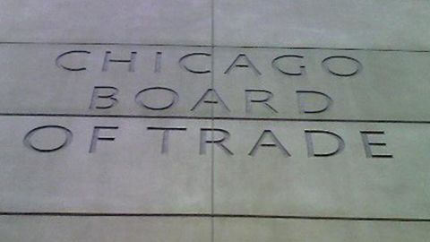 Les tensions commerciales entre la Chine et les États-Unis, ainsi que les prévisions météo, ont pesé sur les cours du maïs et du blé à la Bourse de Chicago. Les tensions commerciales entre la Chine et les États-Unis, ainsi que les prévisions météo, ont pesé sur les cours du maïs et du blé à la Bourse de Chicago.