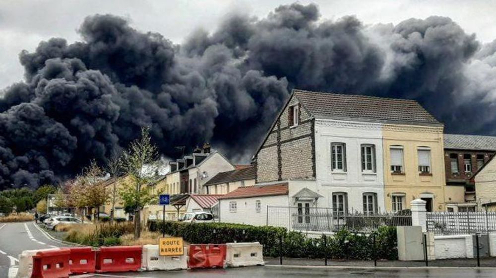Faisant suite à l’incendie de l’usine Lubrizol le 26 septembre 2019 près de Rouen, les retombées de suies avaient engendré, par mesure de précaution, des restrictions sur les produits agricoles. © GFA
