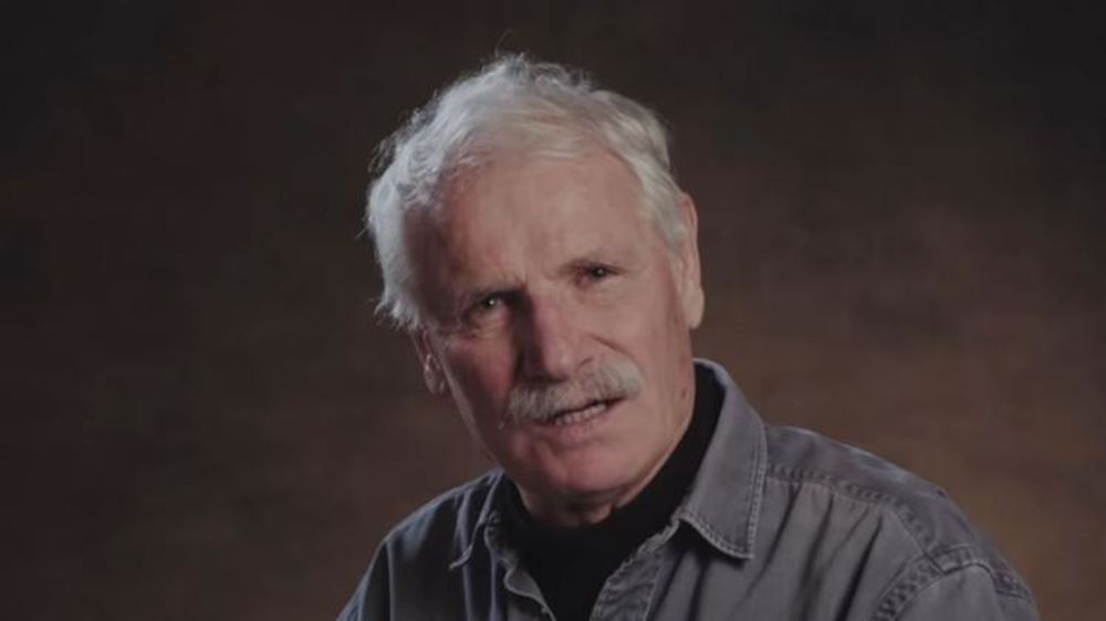 Yann-Arthus Bertrand porte le message anti-viande de L214. © L214