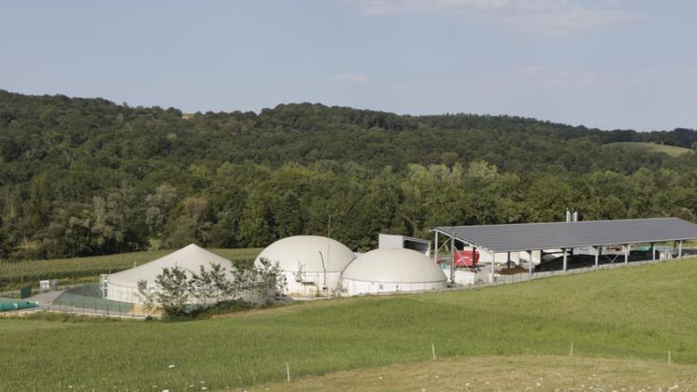 Le CSE a retoqué le projet d’évolution des tarifs d’achat du biométhane. Le gouvernement prend le contrepied des réactions fortes suscitées par ses propositions et par les révélations des Echos d’une volonté de renégocier le photovoltaïque. Une concertation imminente est annoncée avec la filière du biogaz et le ministère de la Transition écologique défend son engagement pour le développement des énergies renouvelables en France. © G. Baron