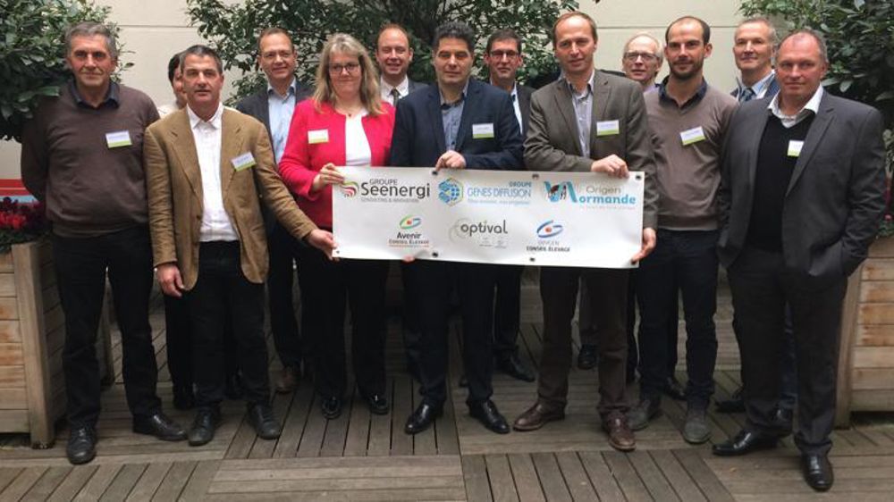 Les équipes de Gènes Diffusion, Origen Normande et Seenergi, le 15 novembre 2017 à la Maison du lait à Paris. © V. Guyot/GFA