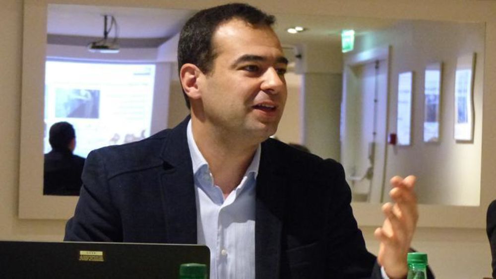 Mehdi Siné, directeur numérique et informatique à l’Acta, lors de la conférence annonçant le lancement de la plateforme Api-Agro, en février 2016. © Vincent Gobert