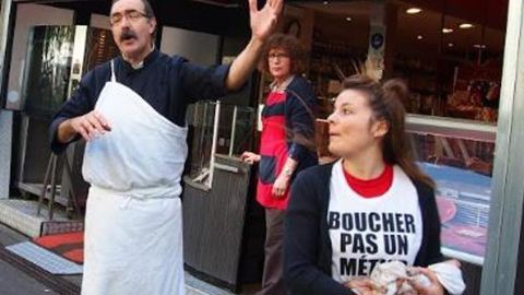 « Boucher n’est pas un métier », à l’occasion d’un happening le 22 septembre, un groupe d’association a voulu renouveler son opposition à l’élevage et au commerce de viande. © DR