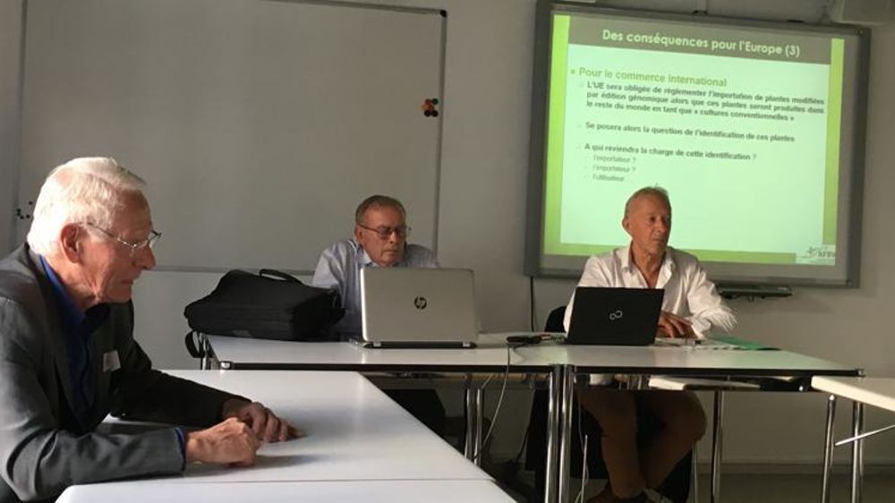 De gauche à droite : Alain Deshaye, président de l’AFBV, Georges Freyssinet et Claude Menara, administrateurs de l’AFBV. © I. Escoffier/GFA