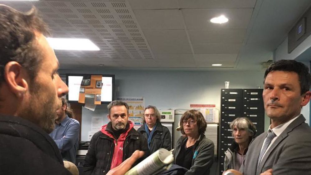 Quelque 200 zadistes et leurs soutiens ont occupé les locaux de la DDTM à Nantes le 15 novembre 2018. © Twitter/Zone à défendre