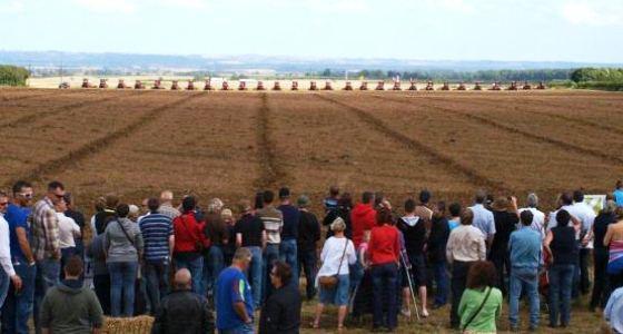 Plus de 3.000 personnes étaient venus assister à ce rassemblement de 50 Quadtrac.