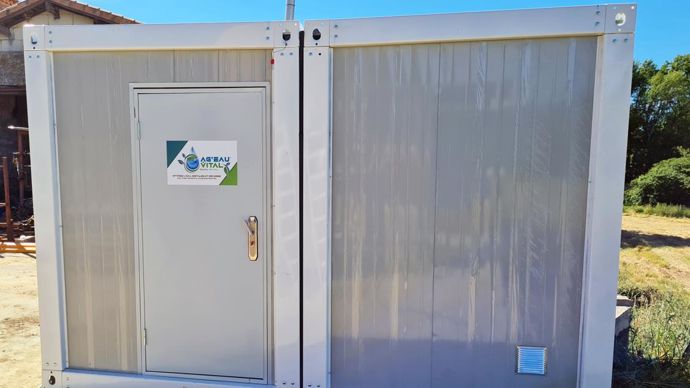 Créées à l’initiative d’Alain Aurejac du pôle partenaires agrofourniture d’InVivo, les unités de traitement de l’eau Ag’Eau Vital sont aujourd’hui testées chez plusieurs distributeurs.