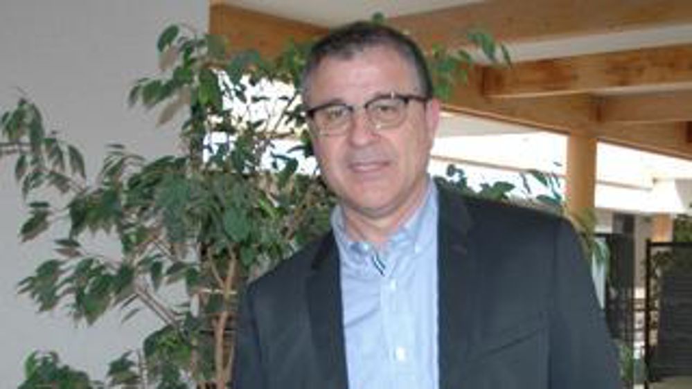 Michel Pivard, éleveur dans l’Ain, est président de France informatique élevage et agriculture (FIEA), réseau d’entreprises de services numériques. Administré par des éleveurs et par les réseaux France conseil élevage, Allice, chambres d’agriculture, GDS France et Races de France, FIEA a pour missions de donner accès aux services du réseau national de données de l’élevage, et de fournir des services informatiques aux éleveurs et à leurs organisations.