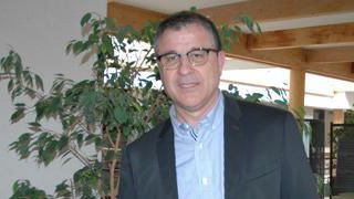 Michel Pivard, éleveur dans l’Ain, est président de France informatique élevage et agriculture (FIEA), réseau d’entreprises de services numériques. Administré par des éleveurs et par les réseaux France conseil élevage, Allice, chambres d’agriculture, GDS France et Races de France, FIEA a pour missions de donner accès aux services du réseau national de données de l’élevage, et de fournir des services informatiques aux éleveurs et à leurs organisations. Michel Pivard, éleveur dans l’Ain, est président de France informatique élevage et agriculture (FIEA), réseau d’entreprises de services numériques. Administré par des éleveurs et par les réseaux France conseil élevage, Allice, chambres d’agriculture, GDS France et Races de France, FIEA a pour missions de donner accès aux services du réseau national de données de l’élevage, et de fournir des services informatiques aux éleveurs et à leurs organisations.