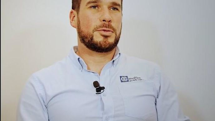 Cédric Bellec, technicien au service agronomie, conseil et innovation chez Soufflet agriculture, a suivi la formation « technicien du vivant » du collectif Pour une agriculture du vivant dont est membre son entreprise.