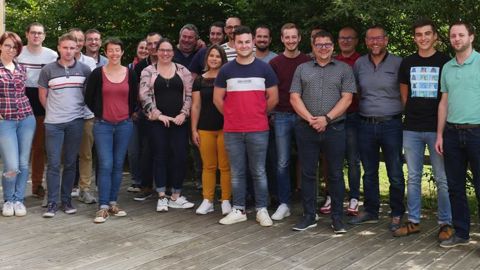 Les dix-sept techniciens agroenvironnementaux de la coopérative Cavac assurent l’accompagnement individuel des exploitants s’engageant dans la certification HVE.