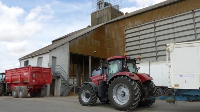 Avec Optiflux, Services Coop de France promet dès la première année d’utilisation une réduction en moyenne de 15 % des volumes transférés sur la période de moisson d’été. © R. FOURREAUX