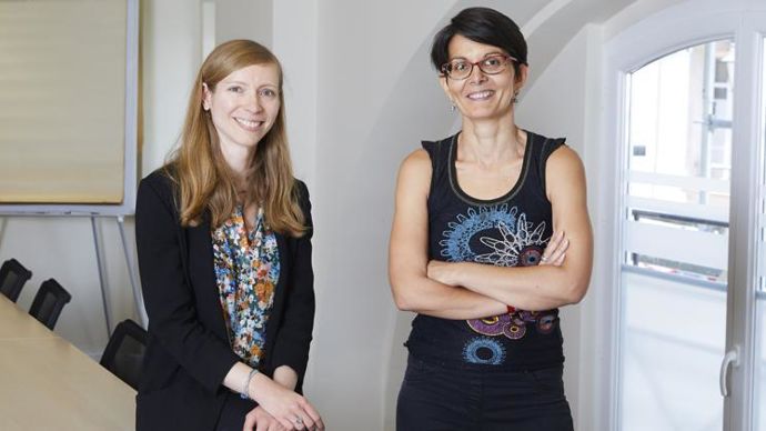 Anaïs Pannier (à gauche), responsable droit social,  et Marie Vallon, directrice juridique, fiscal et social à la Fédération du négoce agricole, participent à mettre en oeuvre une formation sur la prévention des risques routiers. ©A. CHAPUIS.