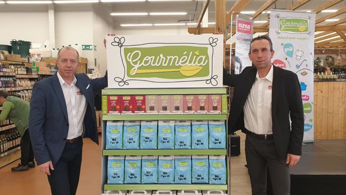 Bertrand Relave, DG, et Christophe Chavot, président d’Eurea, dévoilent la marque Gourmélia. © EUREA